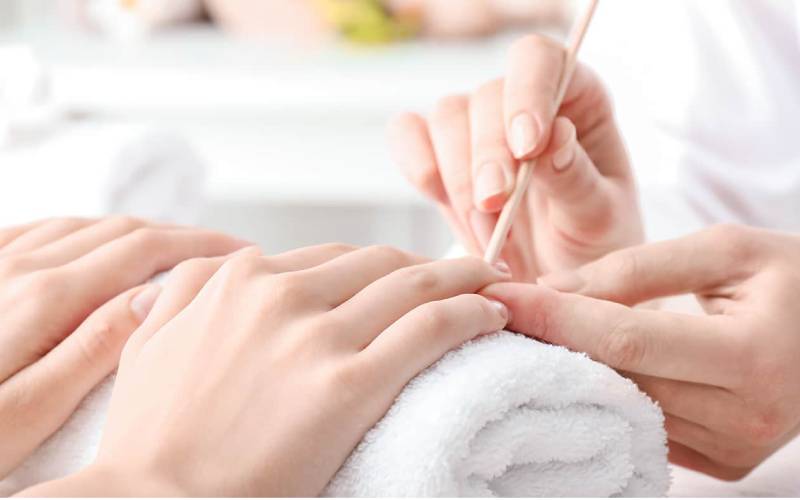 Học làm nail chuyên nghiệp ở Mỹ: Hướng dẫn cho người mới bắt đầu